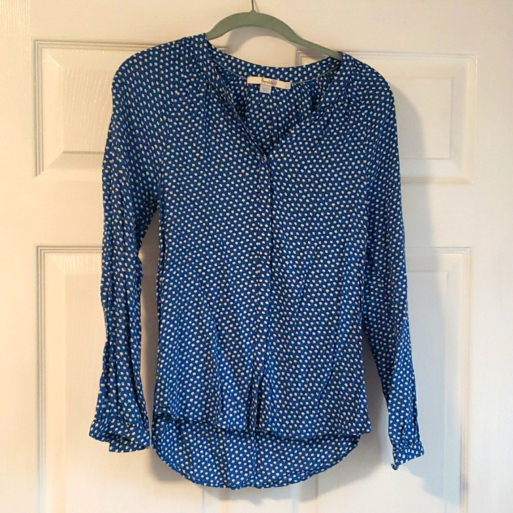Boden blue button-up top with apple print